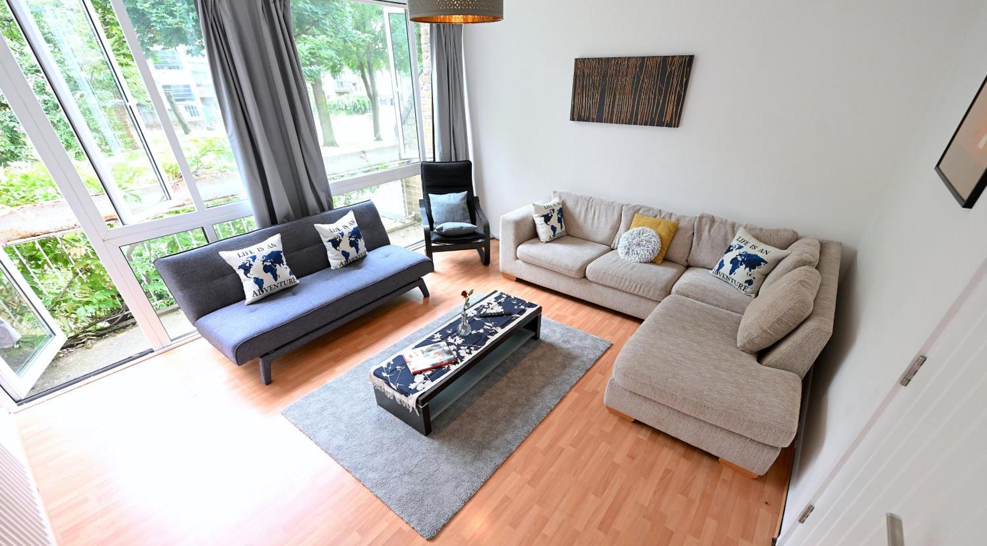 4 Bedroom Patio House Regent'S Park - Parking London Exterior photo