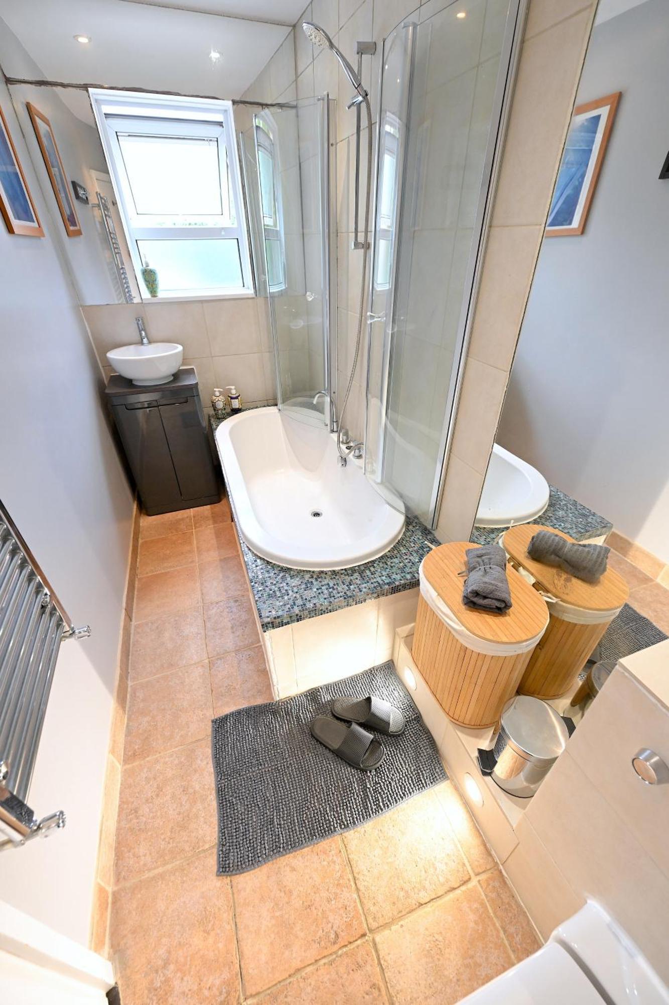 4 Bedroom Patio House Regent'S Park - Parking London Exterior photo